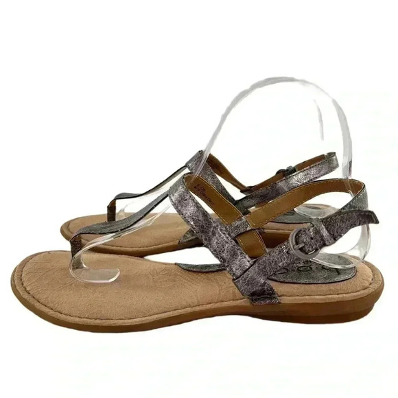 Boc born concepts sandals 8 39 pewter  metallic faux leather vegan t-straps - Picture 5 of 14